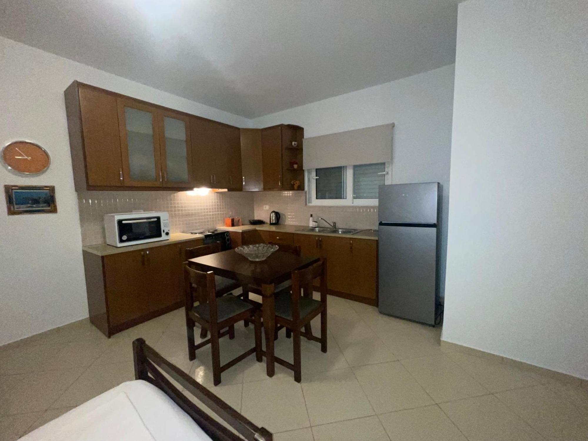 Miranda's & Holiday home Sarande